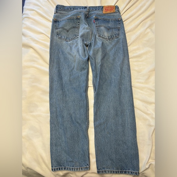 Men's Levi jeans - Picture 2 of 2
